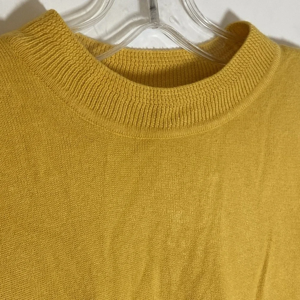 Kim Rogers Sweater Womens Medium Yellow Knit Pullover Crew Neck Grannycore Comfy